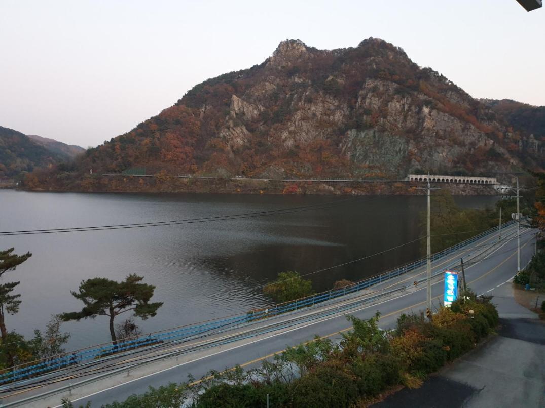 Lahoya Pension チュンチョン エクステリア 写真